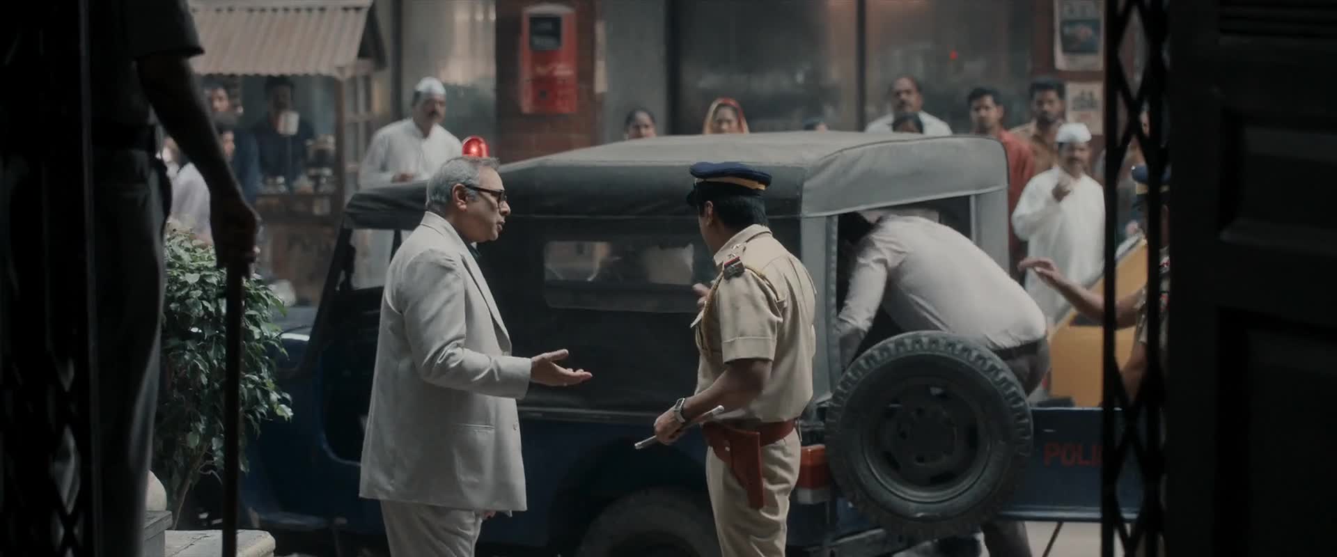 Download Lucky Baskhar (2024) Movie
