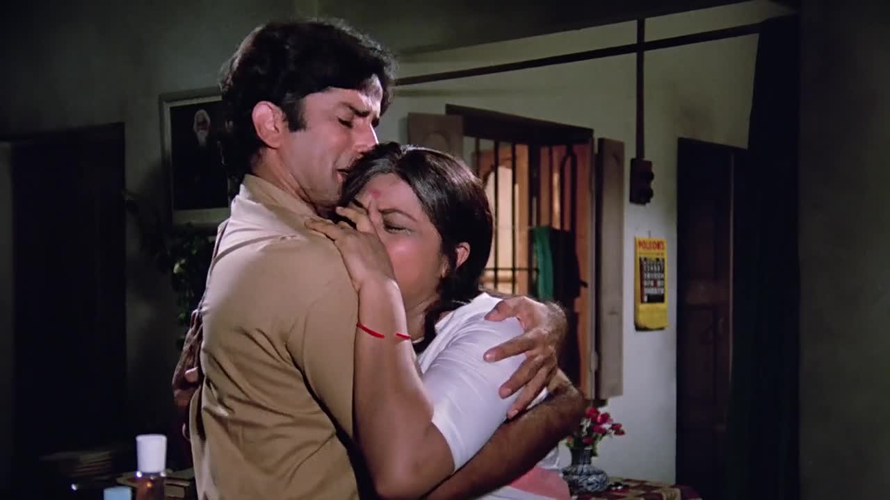 Download Deewaar (1975) Movie