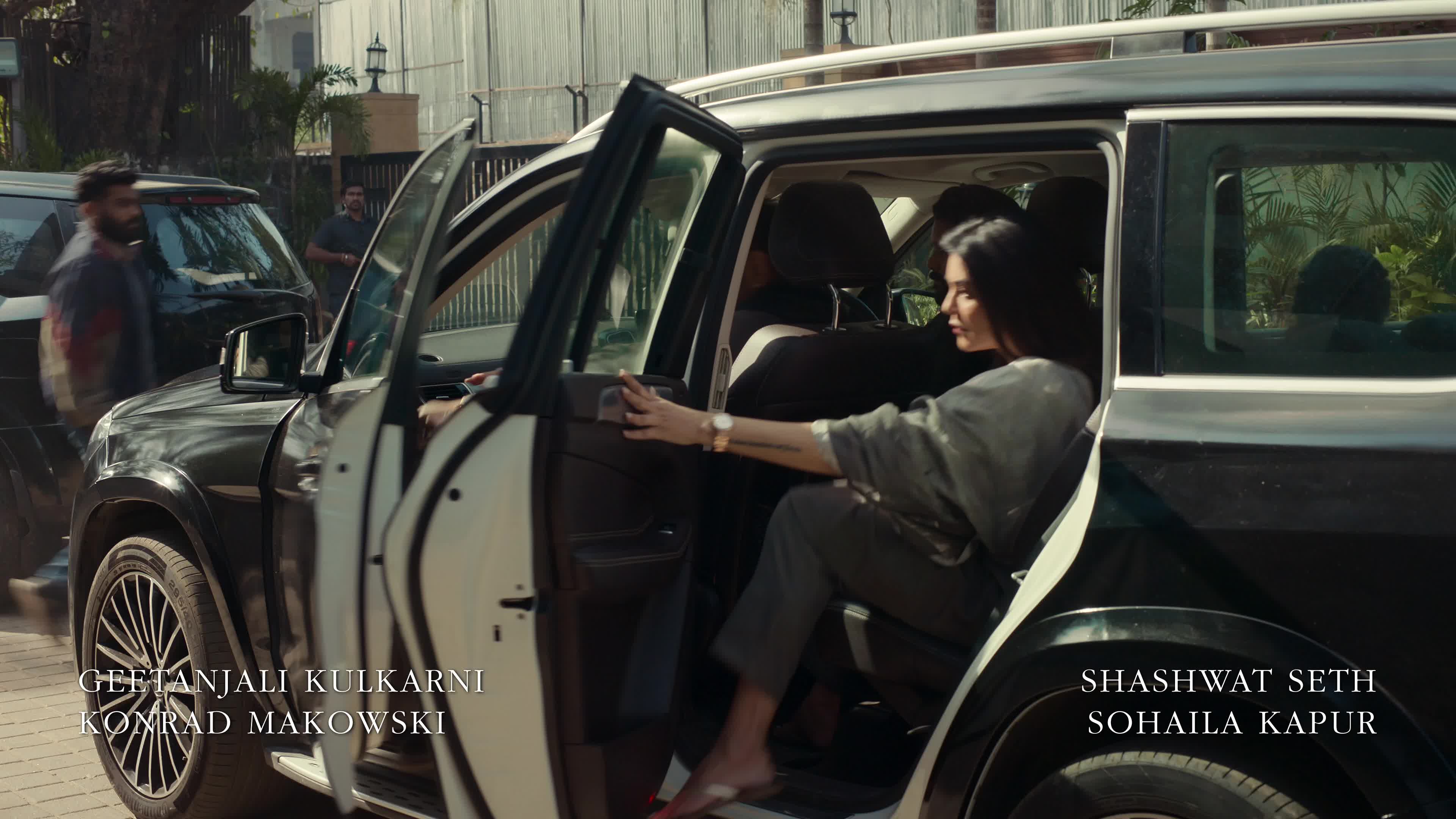 Download Aarya (2023) HD Series 480p [80MB] || 720p [283MB] || 1080p [1.15GB]