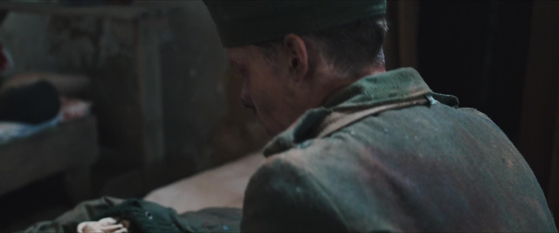 Loading Screenshot for All Quiet on the Western Front (2022)