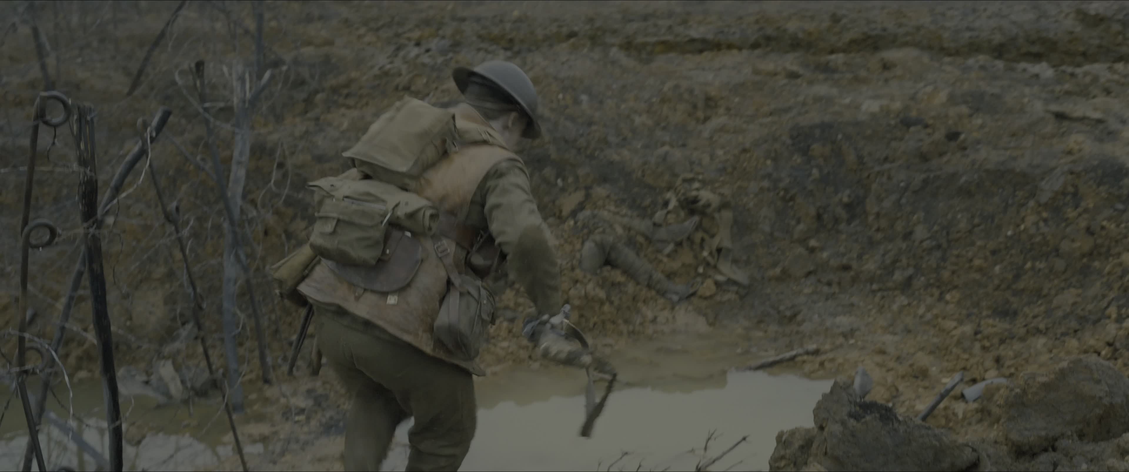 Loading Screenshot for 1917 (2019)