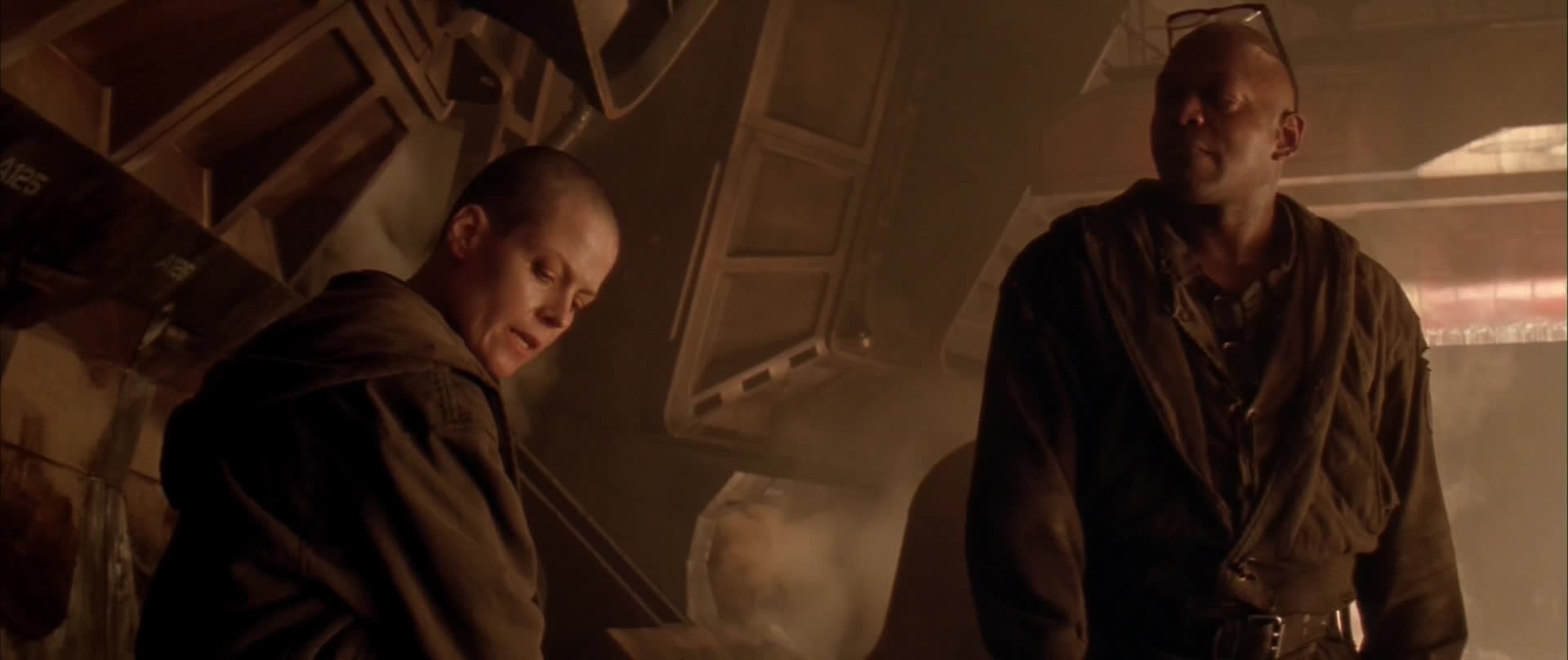 Download Alien (1979) HD Movie 480p [393MB] || 720p [1.09GB] || 1080p [1.82GB]