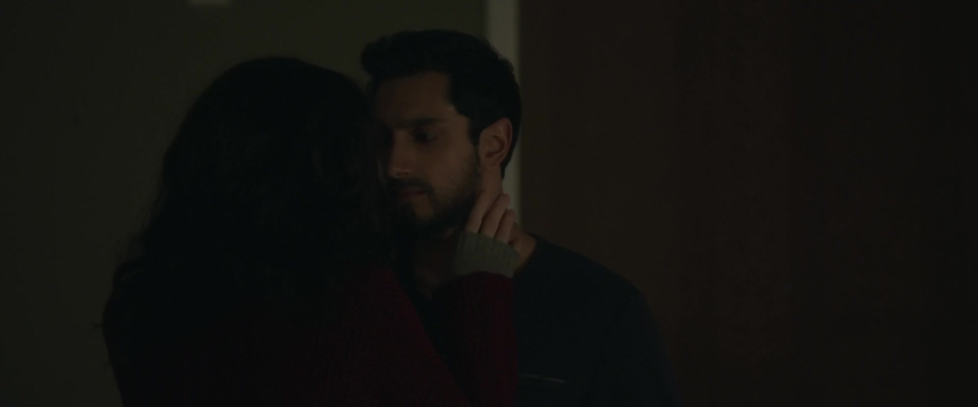 Download The Reluctant Fundamentalist (2013) HD Movie 480p [483MB] || 720p [1.03GB] || 1080p [2.36GB]