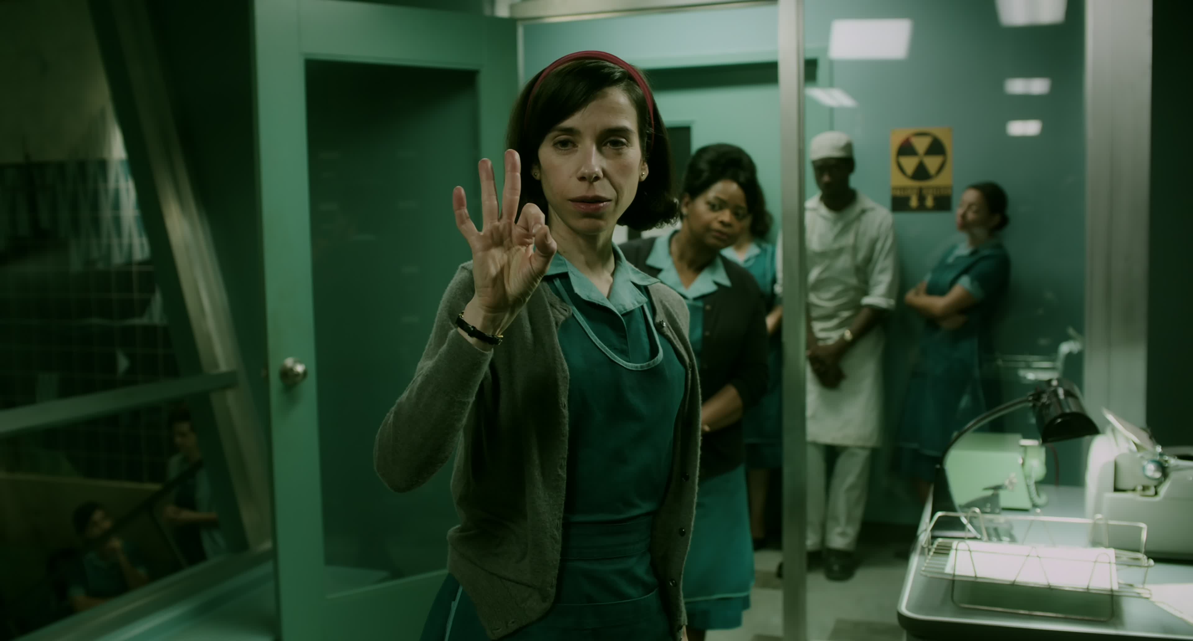 Download The Shape of Water (2017) HD Movie 480p [429MB] || 720p [1.12GB] || 1080p [1.92GB]