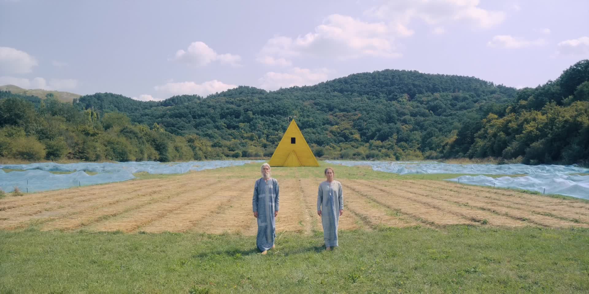 Download Midsommar (2019) HD Movie 480p [546MB] || 720p [896MB] || 1080p [2.07GB]