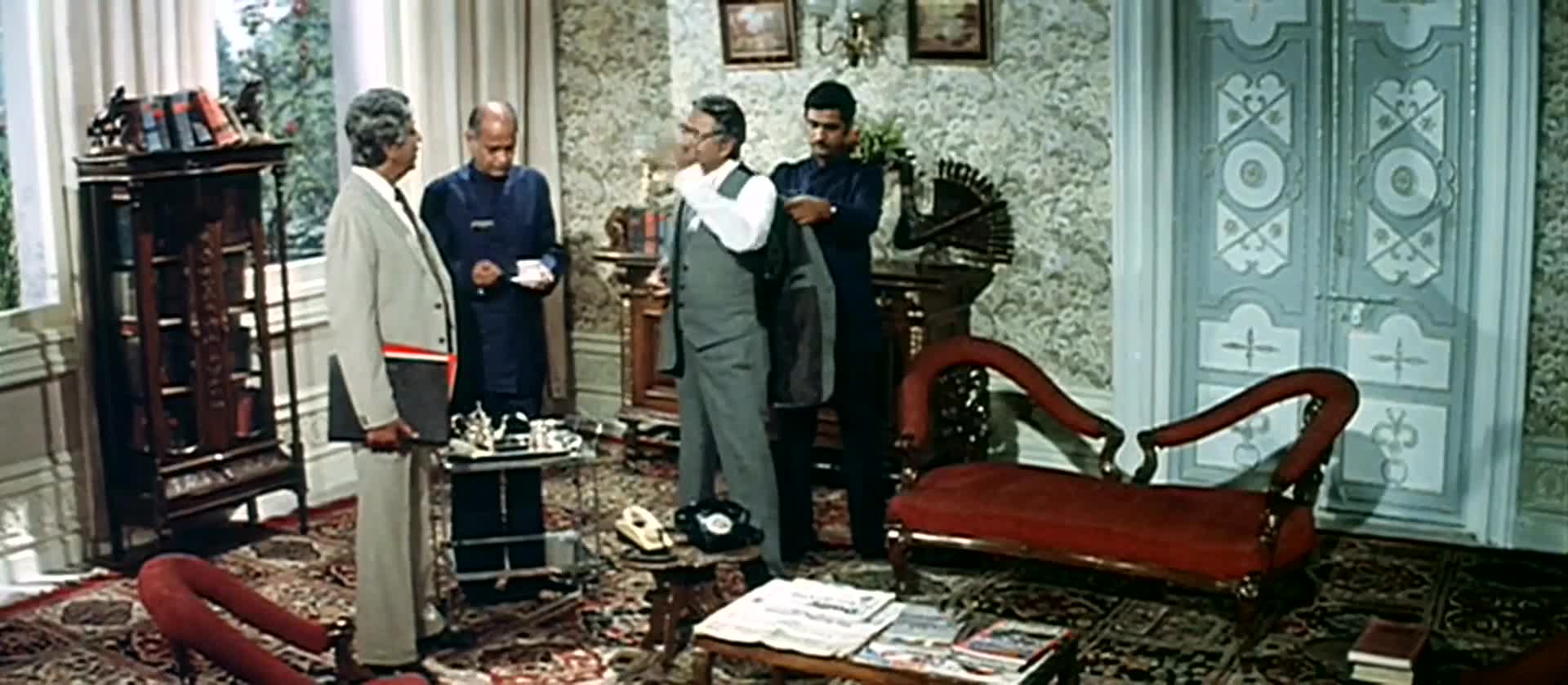 Loading Screenshot for Sharaabi (1984)