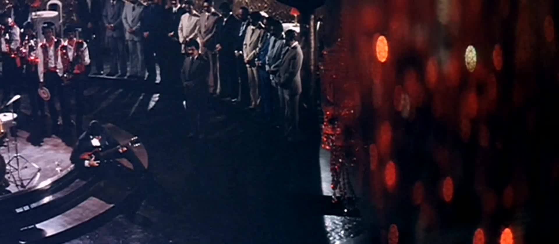 Loading Screenshot for Sharaabi (1984)