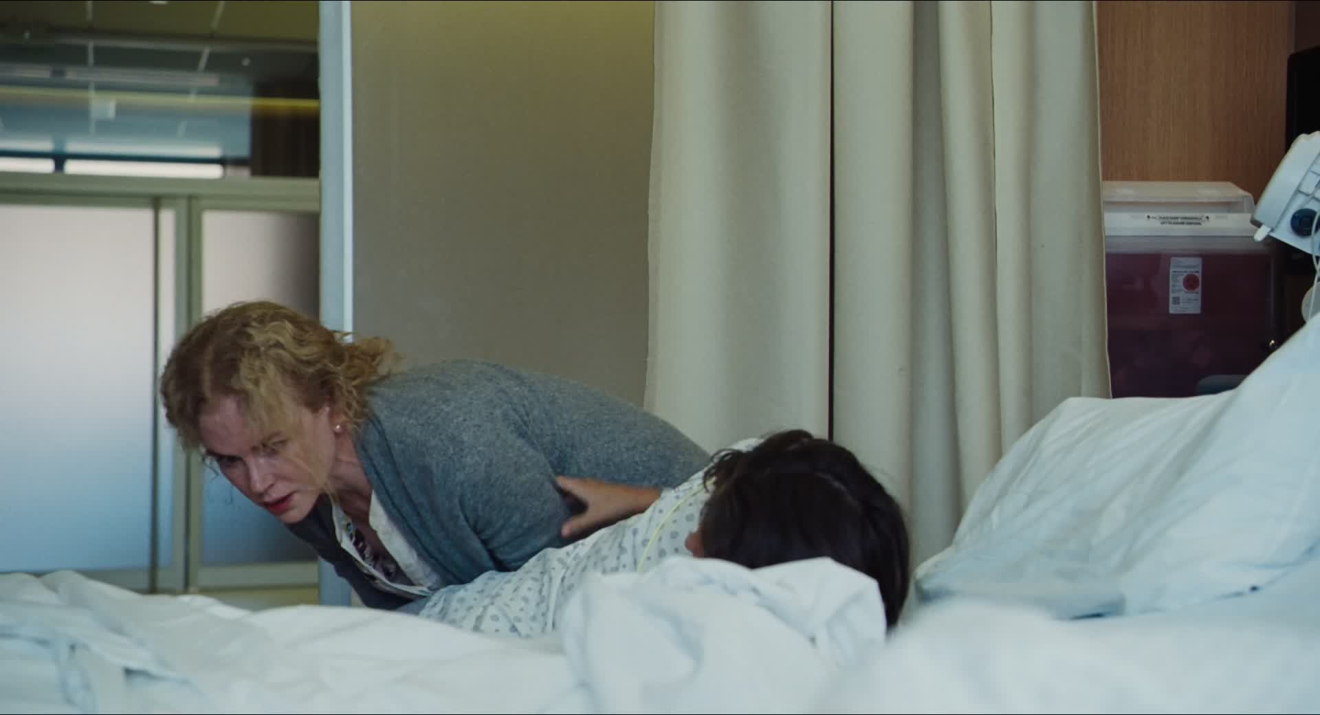 Download The Killing of a Sacred Deer (2017) HD Movie 480p [361MB] || 720p [1.14GB] || 1080p [1.88GB]