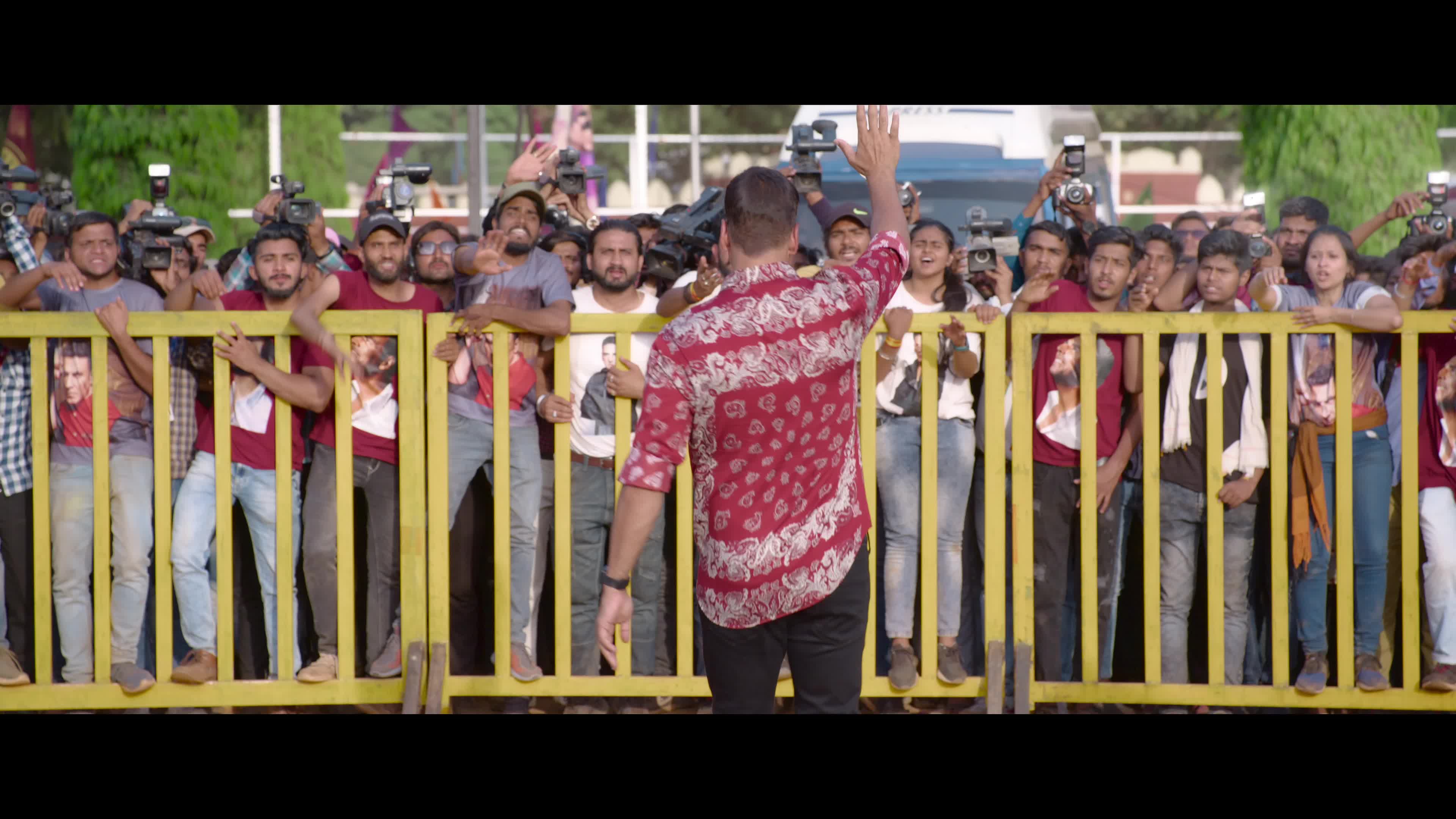 Download Selfiee (2023) Movie